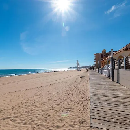 Stunning Beachside *