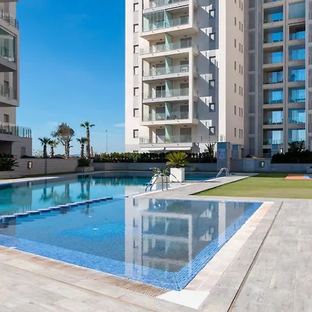 Apartment Stunning Beachside