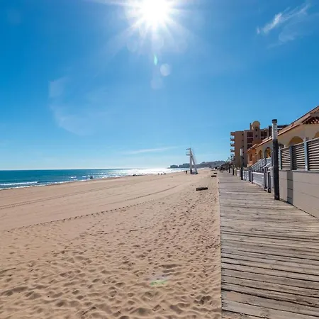 Stunning Beachside *